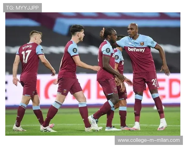 前锋位置细化：禁区内做球与抢点时间窗被严格测评